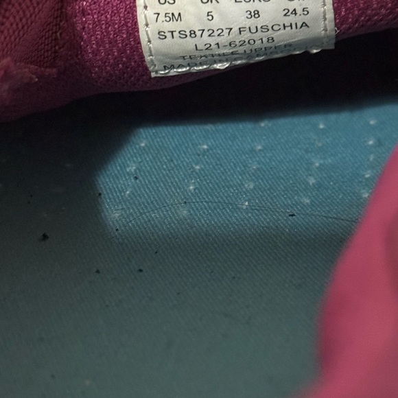 Sperry Captain's Moc Slip-on Sneakers In A Fuchsia Women's size 7.5 - Picture 6 of 6